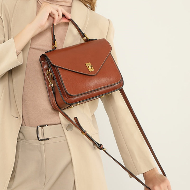 Elegant Leather Messenger Bag