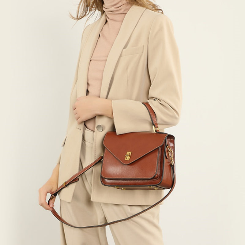 Elegant Leather Messenger Bag