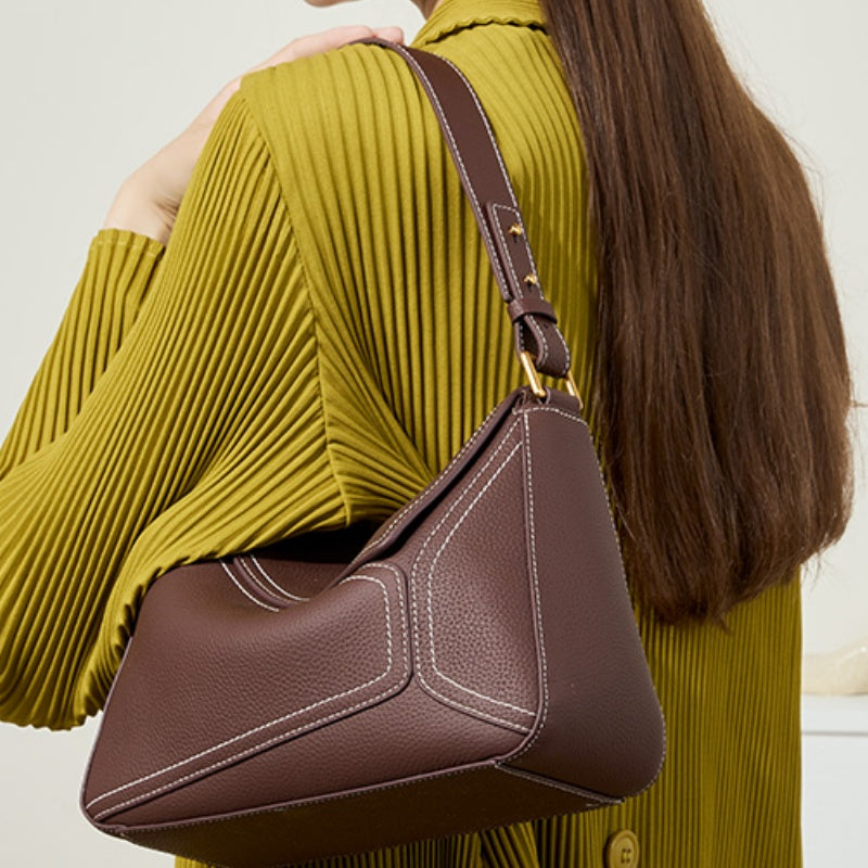 Minimal Leather Everyday Bag
