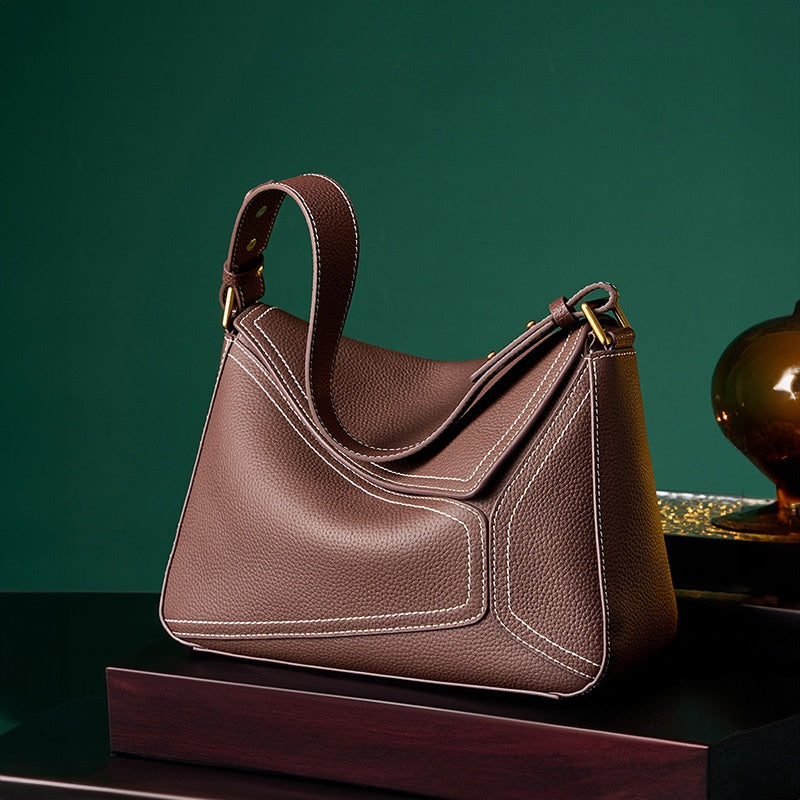 Minimal Leather Everyday Bag