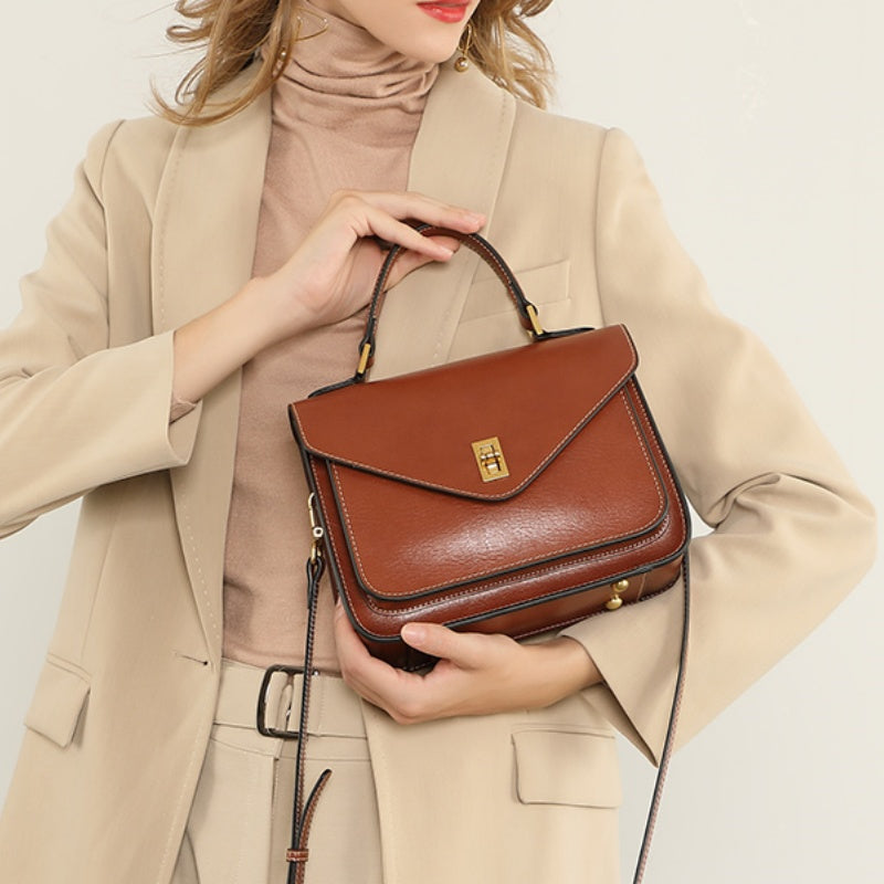 Elegant Leather Messenger Bag