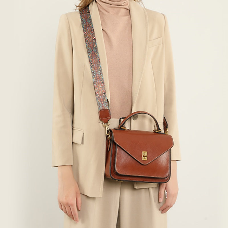 Elegant Leather Messenger Bag